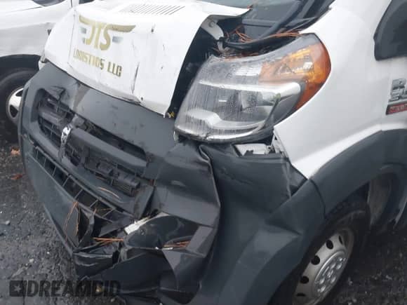 2018 Ram ProMaster Cargo с VIN 3C6URVJG9JE131783, выставлен на аукционе IAAI как лот 41014180 с пробегом Не указан миль и . История ставок и продаж доступна на DreamBid. Изображение 17.