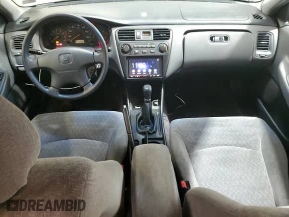 2001 Honda Accord with VIN JHMCG65571C023029, listed as a Copart auction lot 82168014 with 199,809 mi miles and Salvage title. Bid and sale history available at DreamBid. Image 8.