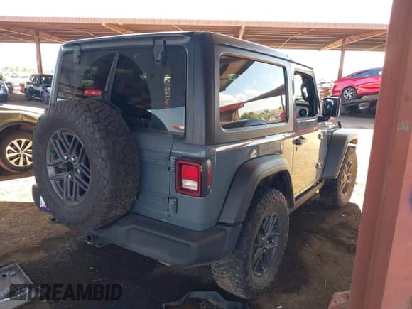 2025 Jeep Wrangler Sport с VIN 1C4PJXAN5SW543679, выставлен на аукционе IAAI как лот 43458564 с пробегом 8 491 миль миль и . История ставок и продаж доступна на DreamBid. Изображение 4.