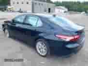 2020 Toyota Camry Hybrid XLE z VIN 4T1F31AK7LU521801, wystawiony jako IAAI lot #42707425 z przebiegiem 66 573 mil mil oraz . Historia ofert i sprzedaży dostępna na DreamBid. Obrazek 3.