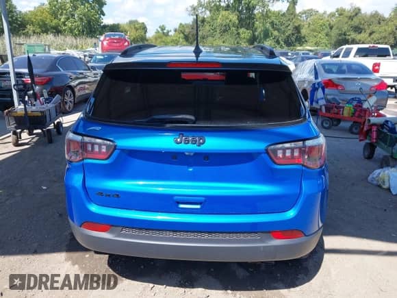 2019 Jeep Compass Latitude with VIN 3C4NJDBBXKT781365, listed as a IAAI auction lot 43068244 with 102,749 mi miles and . Bid and sale history available at DreamBid. Image 17.