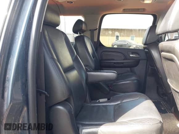 2008 Cadillac Escalade ESV с VIN 1GYFK66898R261388, выставлен на аукционе IAAI как лот 41919178 с пробегом 233 060 миль миль и . История ставок и продаж доступна на DreamBid. Изображение 8.