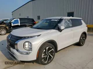 2024 Mitsubishi Outlander SE z VIN JA4J3VA82RZ033596, wystawiony jako Copart lot #70700075 z przebiegiem 60 529 mil mil oraz Szkoda całkowita • Salvage title. Historia ofert i sprzedaży dostępna na DreamBid. Obrazek 1.