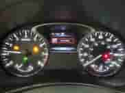 2017 Nissan Pathfinder S with VIN 5N1DR2MM1HC635265, listed as a Copart auction lot 87058725 with 215,626 mi miles and Clean title. Bid and sale history available at DreamBid. Image 9.