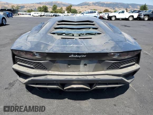 2018 Lamborghini Aventador S with VIN ZHWUG4ZD9JLA06724, listed as a Copart auction lot 62744245 with 18,738 mi miles and Salvage title. Bid and sale history available at DreamBid. Image 6.