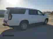 2021 Chevrolet Suburban LS с VIN 1GNSKBKD9MR259044, выставлен на аукционе Copart как лот 51497115 с пробегом 369 395 миль миль и Чистый • Clean title. История ставок и продаж доступна на DreamBid. Изображение 3.