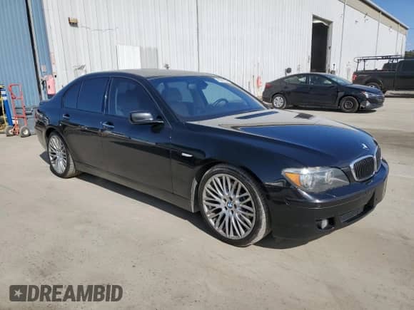 2008 BMW 7 Series 750i with VIN WBAHL83518DT14175, listed as a Copart auction lot 76241764 with 166,539 mi miles and Clean title. Bid and sale history available at DreamBid. Image 4.