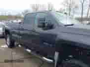 2016 Chevrolet Silverado 2500HD LT z VIN 1GC2KVEG3GZ334681, wystawiony jako IAAI lot #42117801 z przebiegiem 99 516 mil mil oraz . Historia ofert i sprzedaży dostępna na DreamBid. Obrazek 13.