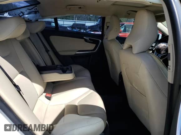 2018 Volvo S60 Inscription с VIN LYV402HK4JB173480, выставлен на аукционе Copart как лот 58360965 с пробегом 64 425 миль миль и Списание • Salvage title. История ставок и продаж доступна на DreamBid. Изображение 10.