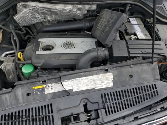 2017 Volkswagen Tiguan с VIN WVGMV7AX6HK002838, выставлен на аукционе Copart как лот 64211654 с пробегом 85 386 миль миль и Списание • Salvage title. История ставок и продаж доступна на DreamBid. Изображение 11.