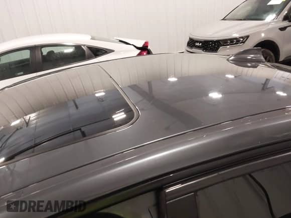 2016 BMW 3 Series 320i xDrive z VIN WBA8A3C54GK690758, wystawiony jako IAAI lot #42824903 z przebiegiem 162 948 mil mil oraz . Historia ofert i sprzedaży dostępna na DreamBid. Obrazek 18.