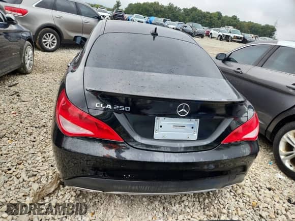 2017 Mercedes-Benz CLA 250 с VIN WDDSJ4EB0HN421910, выставлен на аукционе Copart как лот 71287695 с пробегом 149 464 миль миль и На запчасти • Non repairable. История ставок и продаж доступна на DreamBid. Изображение 6.