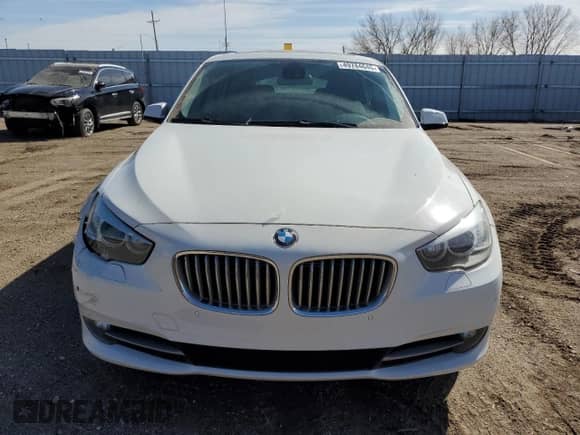 2011 BMW 5 Series 550i Gran Turismo xDrive с VIN WBASP4C5XBC341486, выставлен на аукционе Copart как лот 49784645 с пробегом 117 629 миль миль и Списание • Salvage title. История ставок и продаж доступна на DreamBid. Изображение 5.