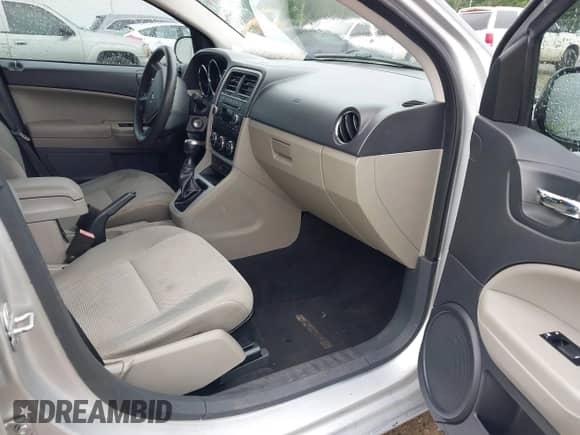 2011 Dodge Caliber z VIN 1B3CB1HA7BD302862, wystawiony jako IAAI lot #42375330 z przebiegiem 172 232 mil mil oraz . Historia ofert i sprzedaży dostępna na DreamBid. Obrazek 5.