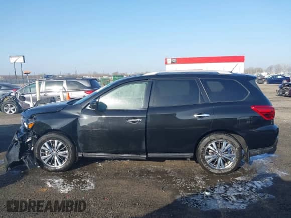 2018 Nissan Pathfinder S with VIN 5N1DR2MNXJC642696, listed as a IAAI auction lot 41803396 with 56,586 mi miles and . Bid and sale history available at DreamBid. Image 14.