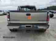2001 Chevrolet Silverado 2500HD LS z VIN 1GCHK29171E229509, wystawiony jako Copart lot #60524705 z przebiegiem Nie podano mil oraz Szkoda całkowita • Salvage title. Historia ofert i sprzedaży dostępna na DreamBid. Obrazek 6.