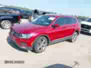 2020 Volkswagen Tiguan SE с VIN 3VV3B7AX8LM109613, выставлен на аукционе IAAI как лот 42931849 с пробегом 53 797 миль миль и . История ставок и продаж доступна на DreamBid. Изображение 2.