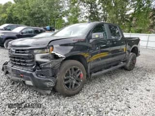 2022 Chevrolet Silverado 1500 RST z VIN 1GCUDEED8NZ575139, wystawiony jako Copart lot #69938765 z przebiegiem 96 527 mil mil oraz Szkoda całkowita • Salvage title. Historia ofert i sprzedaży dostępna na DreamBid. Obrazek 1.