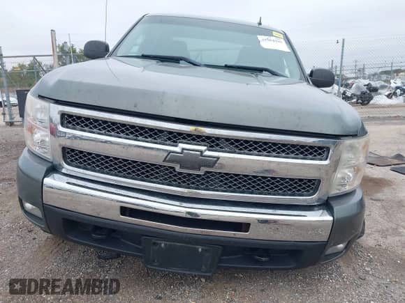 2011 Chevrolet Silverado 1500 LT with VIN 3GCPKSE36BG142049, listed as a IAAI auction lot 43304595 with 175,136 mi miles and . Bid and sale history available at DreamBid. Image 12.