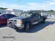 1996 Chevrolet Silverado 2500 с VIN 1GCGK29R8TE141542, выставлен на аукционе IAAI как лот 43244136 с пробегом 251 103 миль миль и . История ставок и продаж доступна на DreamBid. Изображение 2.