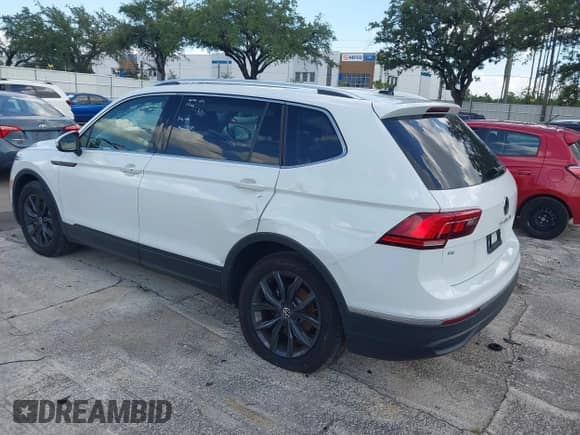 2024 Volkswagen Tiguan SE с VIN 3VVNB7AX1RM193856, выставлен на аукционе IAAI как лот 42920886 с пробегом 19 489 миль миль и . История ставок и продаж доступна на DreamBid. Изображение 3.