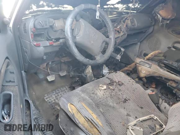 2000 Dodge 3500 z VIN 1B7MC3363YJ158655, wystawiony jako Copart lot #46531695 z przebiegiem Nie podano mil oraz Szkoda całkowita • Salvage title. Historia ofert i sprzedaży dostępna na DreamBid. Obrazek 8.