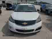 2017 Chevrolet Traverse LS z VIN 1GNKRFED9HJ142616, wystawiony jako Copart lot #66388995 z przebiegiem 105 720 mil mil oraz Czysty tytuł • Clean title. Historia ofert i sprzedaży dostępna na DreamBid. Obrazek 5.