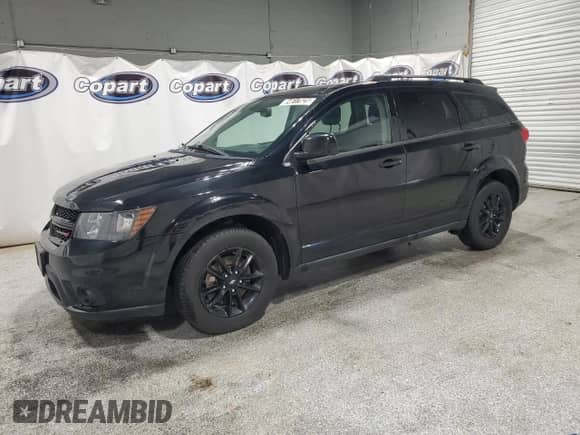 2019 Dodge Journey SE with VIN 3C4PDCBB4KT866955, listed as a Copart auction lot 84617825 with 105,119 mi miles and Clean title. Bid and sale history available at DreamBid. Image 1.