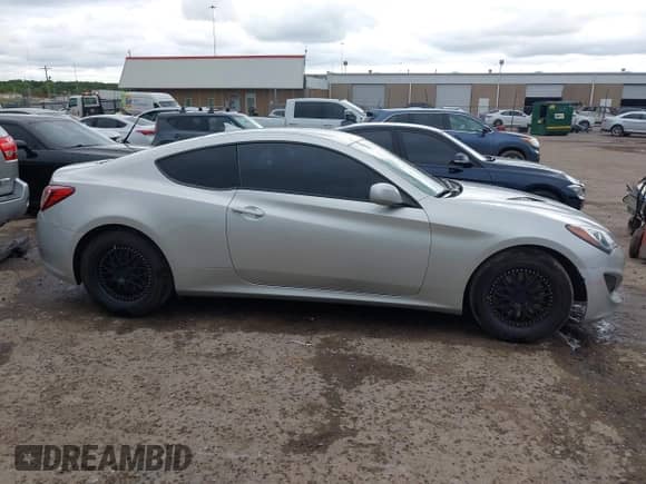 2013 Hyundai Genesis Coupe Premium with VIN KMHHT6KD7DU091808, listed as a IAAI auction lot 42364506 with 110,349 mi miles and . Bid and sale history available at DreamBid. Image 13.