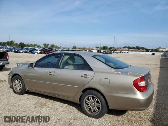 2004 Toyota Camry LE with VIN 4T1BE32K64U813900, listed as a Copart auction lot 81764365 with 197,091 mi miles and Clean title. Bid and sale history available at DreamBid. Image 2.