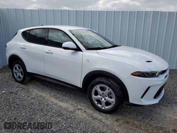 2024 Dodge Hornet GT with VIN ZACNDFAN6R3A42405, listed as a Copart auction lot 80487694 with 7,684 mi miles and Clean title. Bid and sale history available at DreamBid. Image 4.