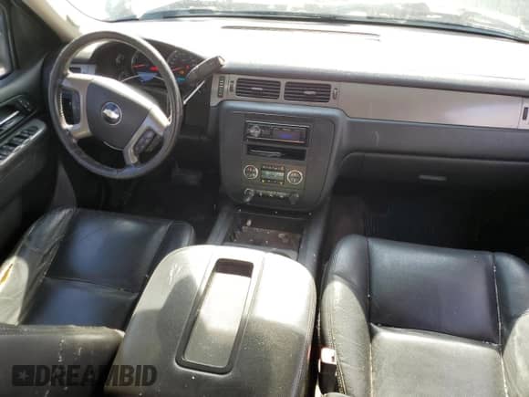 2013 Chevrolet Silverado 3500HD LTZ with VIN 1GC4K1C85DF219252, listed as a Copart auction lot 71591965 with 193,003 mi miles and Non repairable. Bid and sale history available at DreamBid. Image 8.