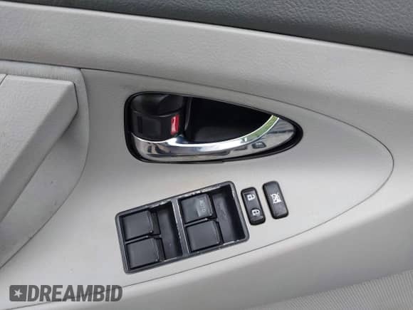 2007 Toyota Camry LE с VIN 4T1BE46K57U190788, выставлен на аукционе IAAI как лот 43146616 с пробегом 124 640 миль миль и . История ставок и продаж доступна на DreamBid. Изображение 13.