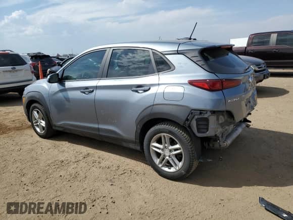 2020 Hyundai Kona SE с VIN KM8K1CAA7LU493621, выставлен на аукционе Copart как лот 66295345 с пробегом 72 062 миль миль и Списание • Salvage title. История ставок и продаж доступна на DreamBid. Изображение 2.