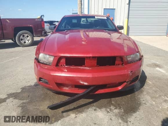 2012 Ford Mustang Premium с VIN 1ZVBP8AM0C5211028, выставлен на аукционе Copart как лот 85733375 с пробегом 205 137 миль миль и Списание • Salvage title. История ставок и продаж доступна на DreamBid. Изображение 5.