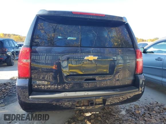 2017 Chevrolet Suburban LT с VIN 1GNSKHKC4HR381164, выставлен на аукционе Copart как лот 82713085 с пробегом 220 575 миль миль и Чистый • Clean title. История ставок и продаж доступна на DreamBid. Изображение 6.