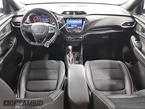 2021 Chevrolet TrailBlazer RS z VIN KL79MUSL4MB032791, wystawiony jako Copart lot #70650395 z przebiegiem 105 568 mil mil oraz Czysty tytuł • Clean title. Historia ofert i sprzedaży dostępna na DreamBid. Obrazek 8.