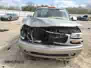 2002 GMC Sierra 1500 Denali z VIN 2GTFK69U921333849, wystawiony jako Copart lot #43101304 z przebiegiem 267 354 mil mil oraz Szkoda całkowita • Salvage title. Historia ofert i sprzedaży dostępna na DreamBid. Obrazek 5.
