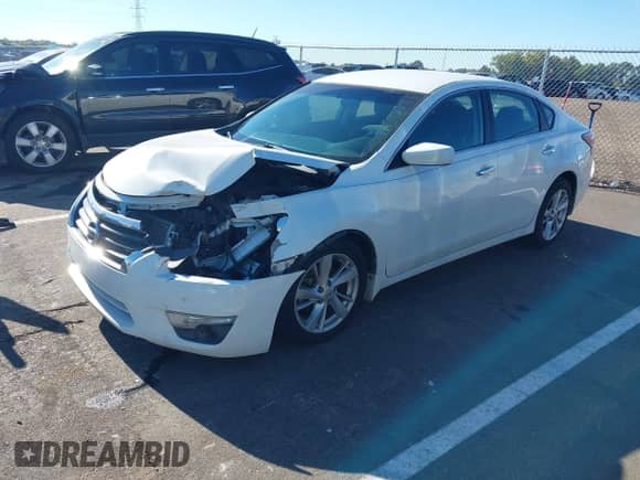 2015 Nissan Altima S z VIN 1N4AL3AP2FC266349, wystawiony jako IAAI lot #43420649 z przebiegiem 148 233 mil mil oraz . Historia ofert i sprzedaży dostępna na DreamBid. Obrazek 2.