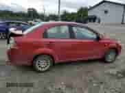2007 Chevrolet Aveo LS z VIN KL1TD56647B059844, wystawiony jako Copart lot #65567274 z przebiegiem 108 962 mil mil oraz Szkoda całkowita • Salvage title. Historia ofert i sprzedaży dostępna na DreamBid. Obrazek 3.
