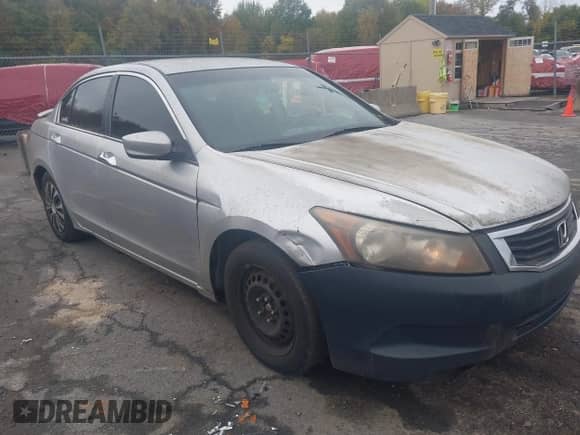 2009 Honda Accord LX с VIN 1HGCP26399A099545, выставлен на аукционе IAAI как лот 43444236 с пробегом 192 079 миль миль и . История ставок и продаж доступна на DreamBid. Изображение 1.
