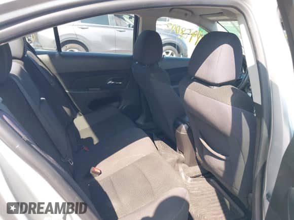 2015 Chevrolet Cruze LT с VIN 1G1PC5SB6F7113526, выставлен на аукционе IAAI как лот 42958093 с пробегом 111 159 миль миль и . История ставок и продаж доступна на DreamBid. Изображение 8.