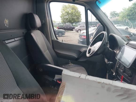 2008 Dodge Sprinter with VIN WD0PE845085246881, listed as a IAAI auction lot 42700521 with 328,890 mi miles and . Bid and sale history available at DreamBid. Image 5.