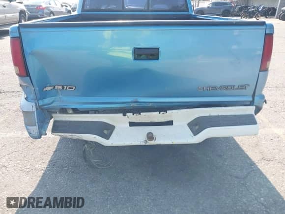1997 Chevrolet S-10 LS with VIN 1GCCS1448VK149942, listed as a IAAI auction lot 42743876 with 149,904 mi miles and . Bid and sale history available at DreamBid. Image 6.