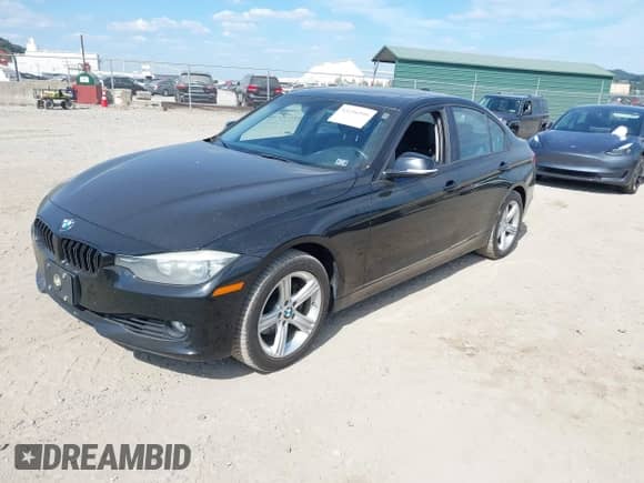 2015 BMW 3 Series 328i xDrive with VIN WBA3B5C52FF962427, listed as a IAAI auction lot 43250395 with 135,833 mi miles and . Bid and sale history available at DreamBid. Image 2.