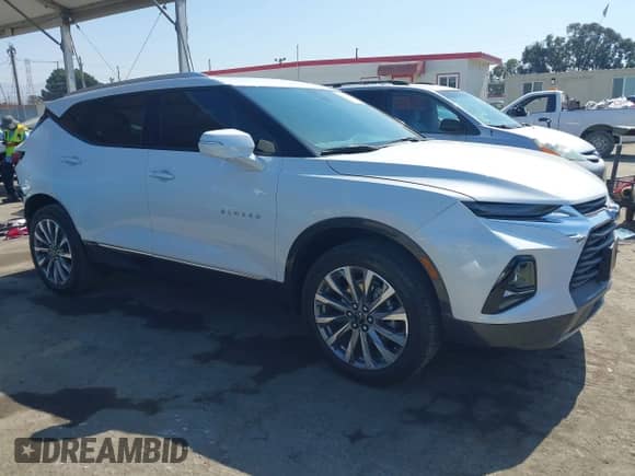 2022 Chevrolet Blazer Premier с VIN 3GNKBLR40NS232924, выставлен на аукционе IAAI как лот 42403996 с пробегом 20 381 миль миль и . История ставок и продаж доступна на DreamBid. Изображение 1.