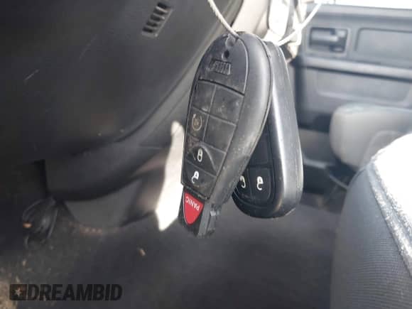 2016 Ram 1500 ST z VIN 1C6RR7FT9GS268784, wystawiony jako IAAI lot #43392081 z przebiegiem 150 533 mil mil oraz . Historia ofert i sprzedaży dostępna na DreamBid. Obrazek 11.