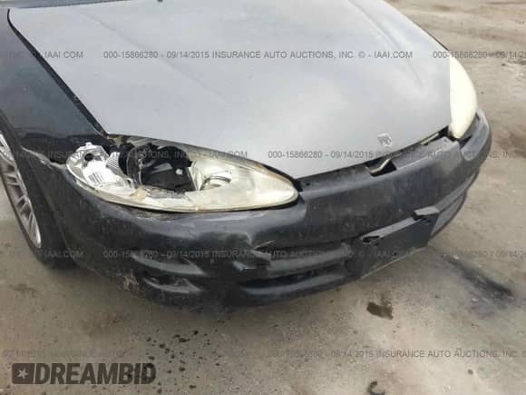 2000 Dodge Intrepid z VIN 2B3HD46R5YH120454, wystawiony jako IAAI lot #15866280 z przebiegiem 142 700 mil mil oraz . Historia ofert i sprzedaży dostępna na DreamBid. Obrazek 6.