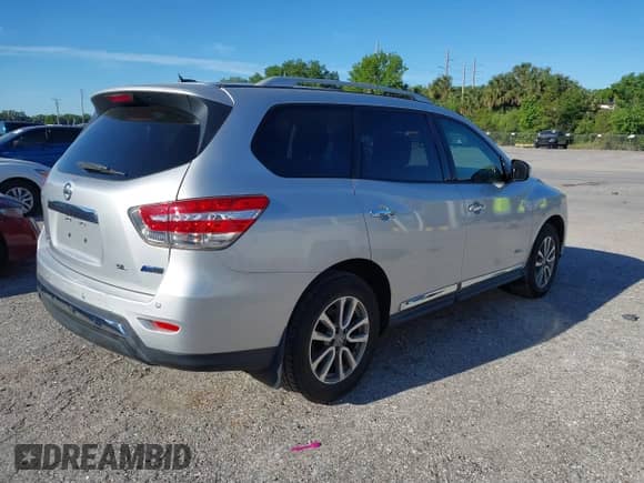 2014 Nissan Pathfinder Platinum Hybrid with VIN 5N1CR2MN2EC637638, listed as a IAAI auction lot 41855108 with 137,387 mi miles and . Bid and sale history available at DreamBid. Image 4.