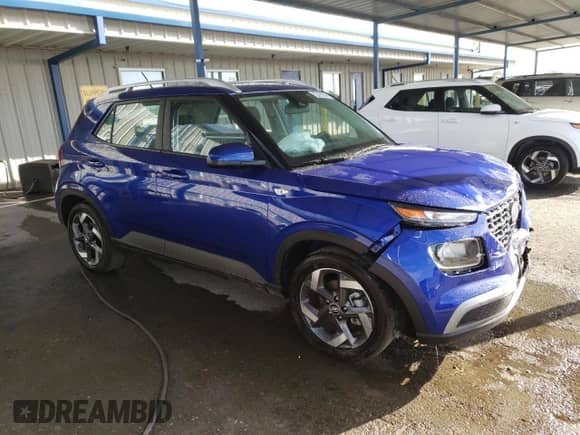 2025 Hyundai Venue SEL z VIN KMHRC8A30SU398131, wystawiony jako Copart lot #84636425 z przebiegiem 4 632 mil mil oraz Nie do naprawy • Non repairable. Historia ofert i sprzedaży dostępna na DreamBid. Obrazek 4.